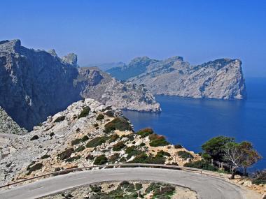 Výběžek Cap Formentor se silnicí i pro cyklisty